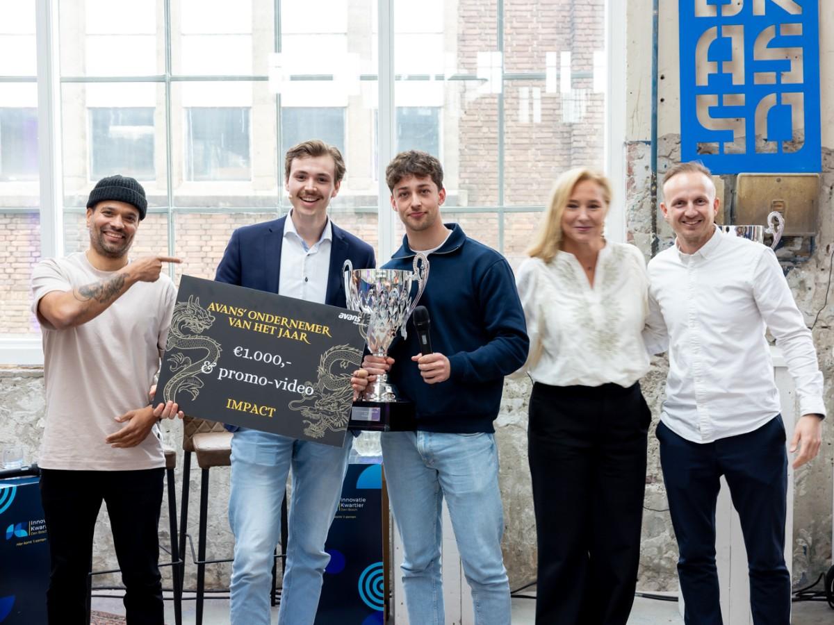 Waar is het AOC gevestigd en hoe neem ik contact op?